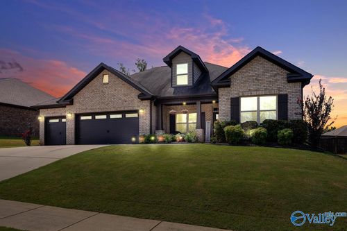 108 Oakside Cir Nw, Madison, AL, 35757-4201 | Card Image