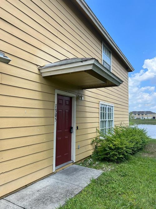 1305 Washington Palm Loop, DAVENPORT, FL, 33897-1658 | Card Image