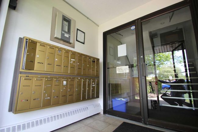 201 - 4405 48 Avenue, Condo with 1 bedrooms, 1 bathrooms and 1 parking in Red Deer AB | Image 4