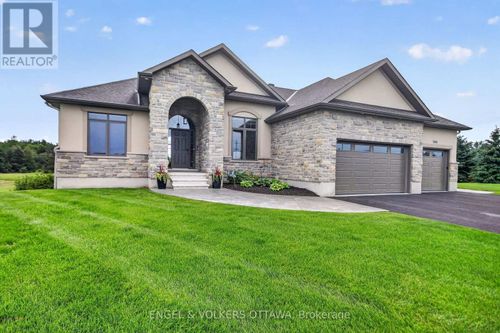 100 Lake Trail Rd, Greely, ON, K4P0G2 | Card Image