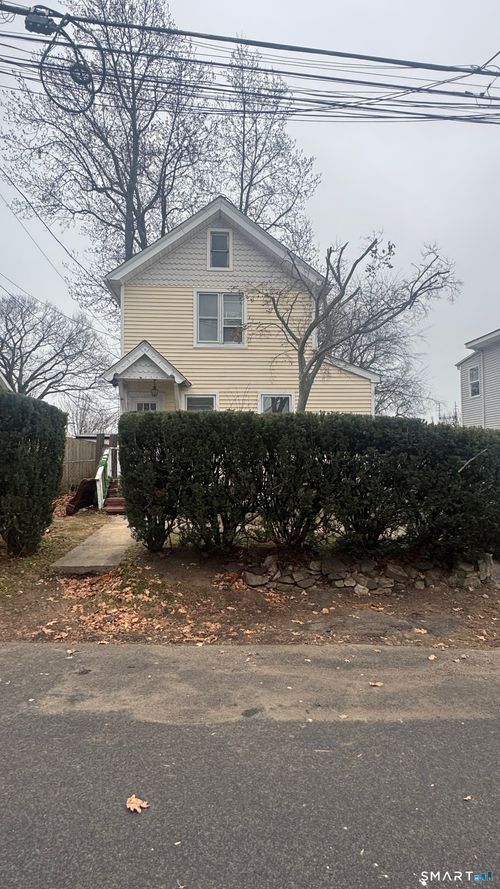 17 Pleasant St, Norwalk, CT, 06855-1012 | Card Image