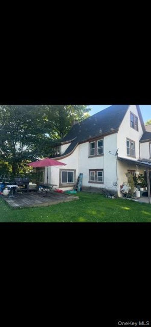 33 Pearl St, Livingston Manor, NY, 12758-5211 | Card Image