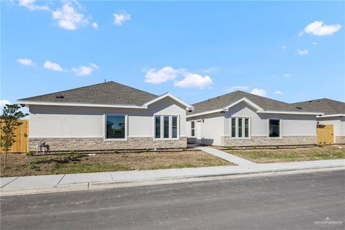 907 N Clarence Ave, Edinburg, TX, 78541-1215 | Card Image
