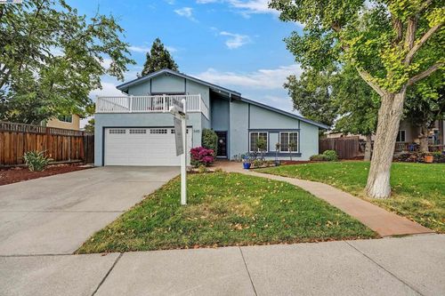 5410 Betty Cir, Livermore, CA, 94550-2315 | Card Image