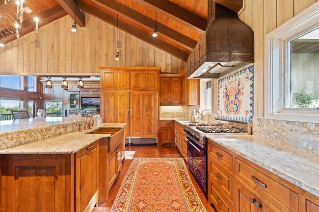 556 Cliff View Loop, Home with 6 bedrooms, 7 bathrooms and null parking in Harper TX | Image 18