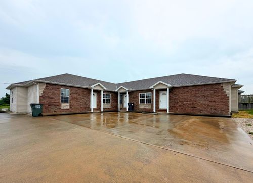 1860-70-80 S Pike Avenue, Bolivar, MO, 65613 | Card Image