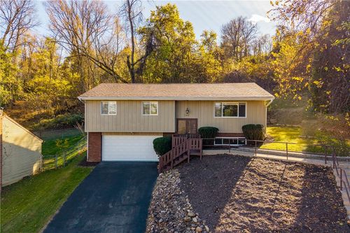 241 Valley Circle Dr, Charleroi, PA, 15022-1059 | Card Image