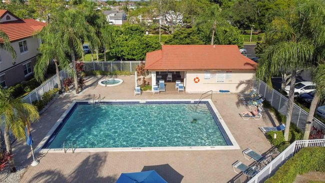 APT-203 - 1250 Sw 113 Th Ter, Condo with 2 bedrooms, 2 bathrooms and null parking in Pembroke Pines FL | Image 35
