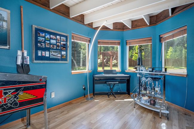 2075 Lion Mountain Loop Rd, House other with 4 bedrooms, 3 bathrooms and null parking in Whitefish MT | Image 22
