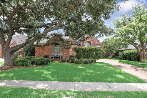 4556 Pebble Brook Ln, Plano, TX, 75093-7215 | Card Image