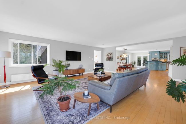 15 Credit St, House other with 5 bedrooms, 3 bathrooms and 8 parking in Glen Williams ON | Image 5