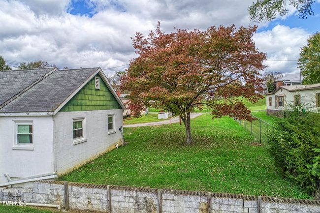 2114 Main St, House other with 3 bedrooms, 1 bathrooms and null parking in Surgoinsville TN | Image 11