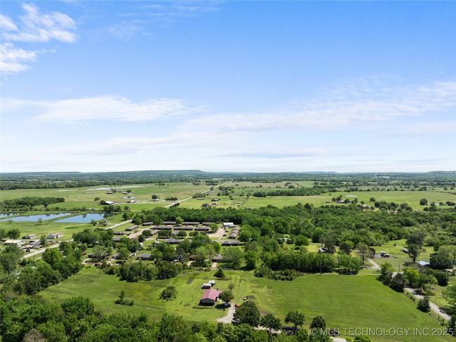 311 N 1 St St, House other with 3 bedrooms, 2 bathrooms and null parking in Porum OK | Image 35