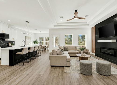 105 Bledsoe St, Prairie View, TX, 77445 | Card Image