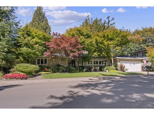 1847 Woodland Ter, Lake Oswego, OR, 97034-6835 | Card Image