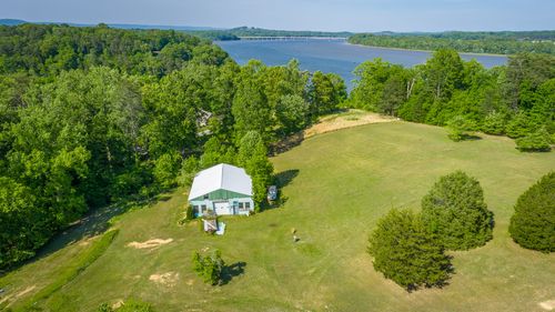 16624 N Star Cir, Bakewell, TN, 37373-7756 | Card Image