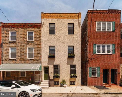 705 Manton St, PHILADELPHIA, PA, 19147-5117 | Card Image