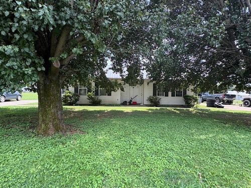 1011 Cumberland St, Decherd, TN, 37324-3847 | Card Image