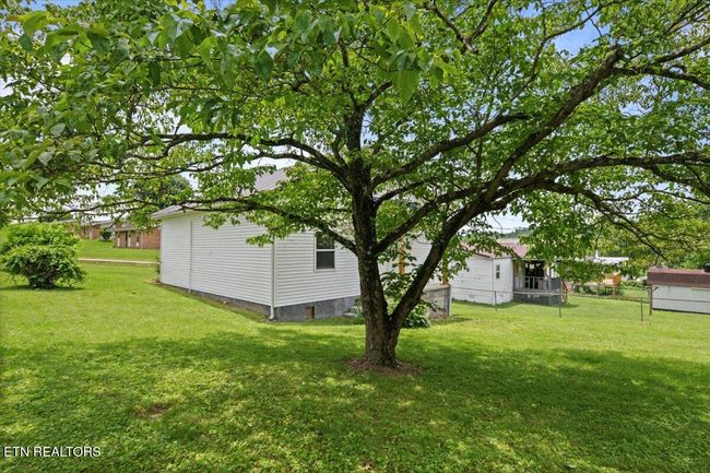 715 E Kentucky Ave, House other with 2 bedrooms, 1 bathrooms and null parking in La Follette TN | Image 29