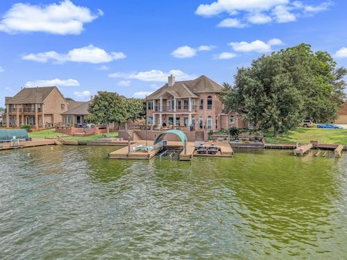 318 Bayshore Dr, Montgomery, TX, 77356-4738 | Card Image