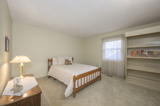 59 Heathdale Crt, House other with 4 bedrooms, 3 bathrooms and 3 parking in London ON | Image 22