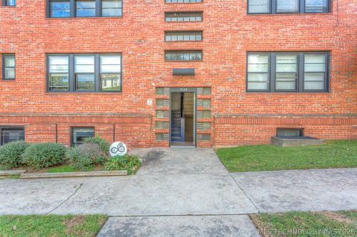 e-1520 E 17th St, Tulsa, OK, 74120-7216 | Card Image
