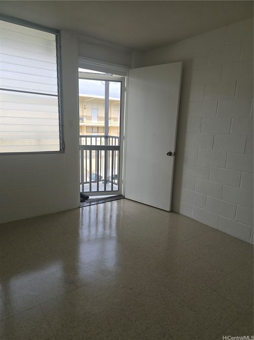 apt-c-1805 Fern St, Honolulu, HI, 96826-3847 | Card Image