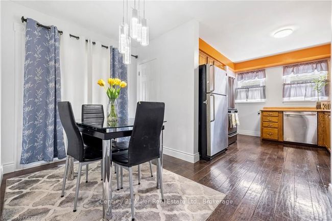 17 Huntington Ave, House other with 4 bedrooms, 2 bathrooms and 4 parking in Hamilton ON | Image 8