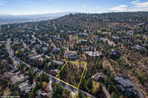 1327 Nw Constellation Dr, Bend, OR, 97703-5464 | Card Image