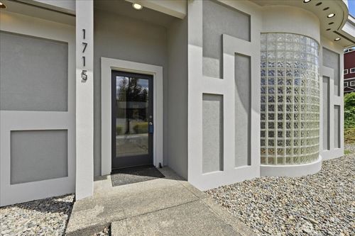 1715 Meridian Avenue E, Edgewood, WA, 98371 | Card Image
