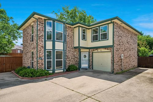 301 Stoneledge, Irving, TX, 75063-4772 | Card Image