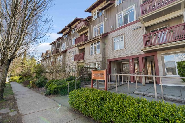 107 - 4272 Albert Street, Townhouse with 2 bedrooms, 1 bathrooms and 1 parking in Burnaby BC | Image 1