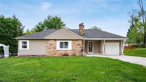 2446 Edison Ave, Zanesville, OH, 43701-1925 | Card Image