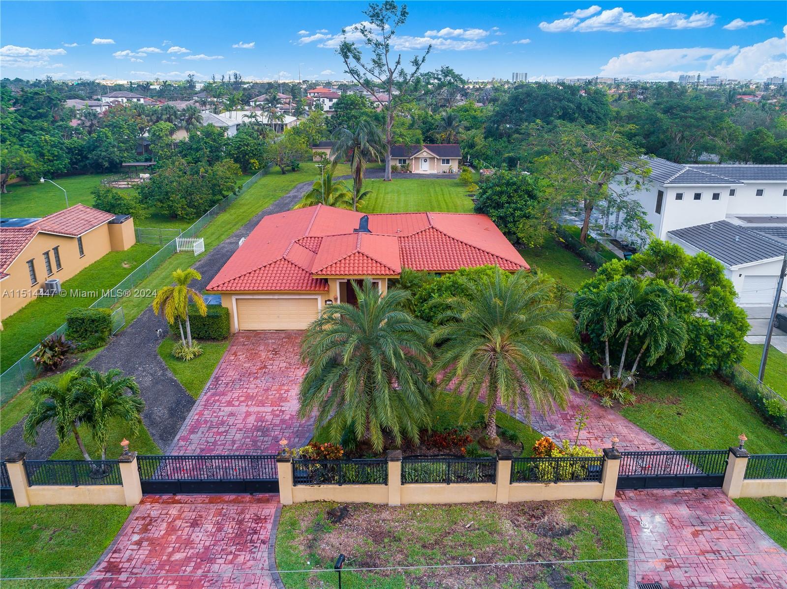 124th Ave, Miami, FL 33184