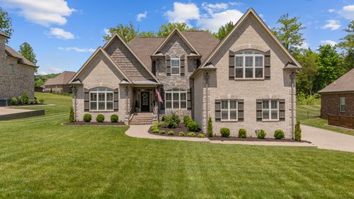 2725 Cherrydale Dr, Lebanon, TN, 37087-1370 | Card Image