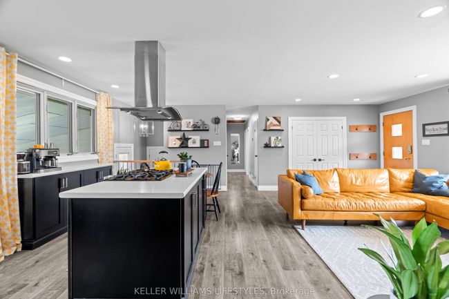 60 Main St S, House other with 3 bedrooms, 2 bathrooms and 4 parking in Forest ON | Image 14