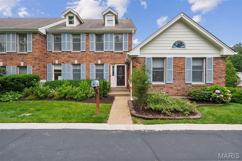26 Webster Oaks Dr, Saint Louis, MO, 63119-4664 | Card Image