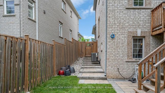 38 Intrigue Trail, House other with 4 bedrooms, 3 bathrooms and 2 parking in Brampton ON | Image 45