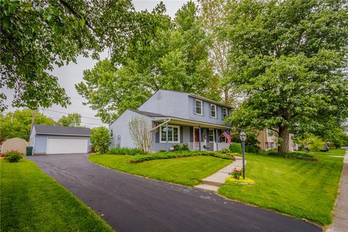 209 Brentwood Drive, Englewood, OH, 45322 | Card Image