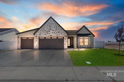 640 Full Moon Way, Twin Falls, ID, 83301-8450 | Card Image