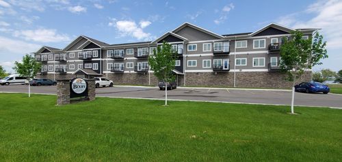 unit-108-715 Lake Shore Dr Ne, Bemidji, MN, 56601-4179 | Card Image