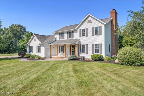 5859 Pigeon Run Ave Sw, Navarre, OH, 44662-8737 | Card Image