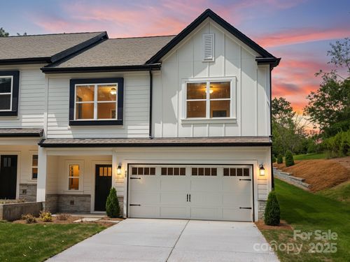 8315 Adrian Ct, Charlotte, NC, 28270-0950 | Card Image