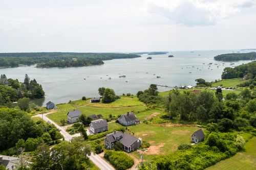 15 Creek Rd, Bremen, ME, 04551-3263 | Card Image