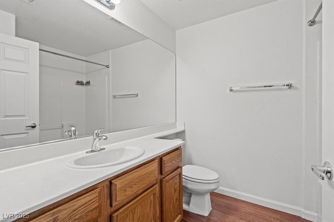 Secondary Bathroom with shower &​​‌​​​​‌​​‌‌​‌‌​​​‌‌​​‌‌​‌​​​​​‌ tub | Image 28