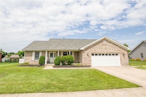 129 Honeysuckle Way, Eaton, OH, 45320-2287 | Card Image