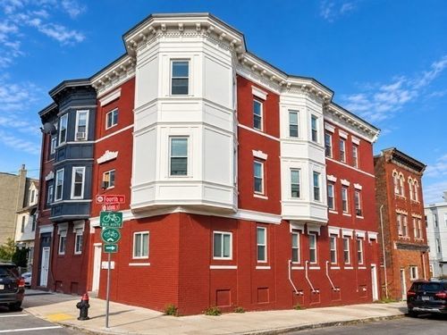 148 Walnut St, Chelsea, MA, 02150-2378 | Card Image