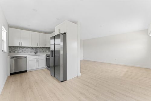 71 Fanshaw B, Boca Raton, FL, 33434-6118 | Card Image