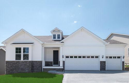50533 Crusader Dr, Macomb, MI, 48044-6336 | Card Image