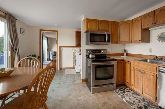 70 Pepperrell Rd, House other with 4 bedrooms, 3 bathrooms and null parking in Kittery Point ME | Image 25